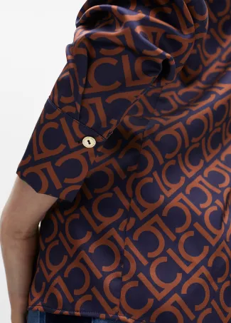 Camisa logotipada recta