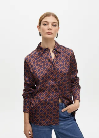 Camisa logotipada recta