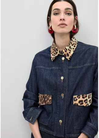 Short denim jacket with leopard details on neck and collar