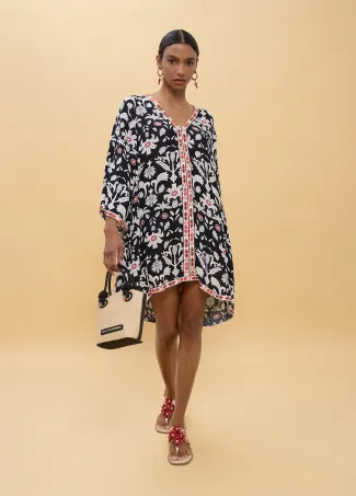 Vestido corto estampado etnico