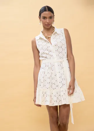 Vestido corto volantes bordado suizo