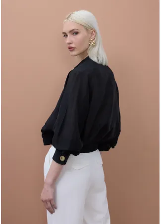 Bomber jacket with raglan sleeves and pockets