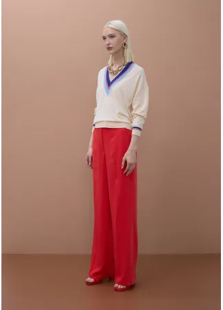 Contrasted V-neck sweater with braided detail