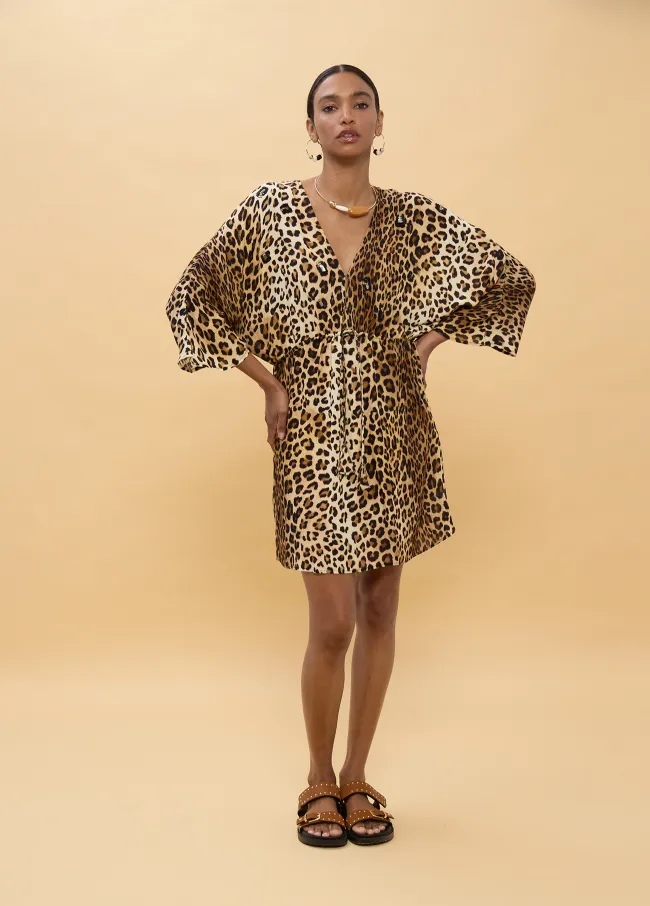 Short animal print dress with wide sleeves