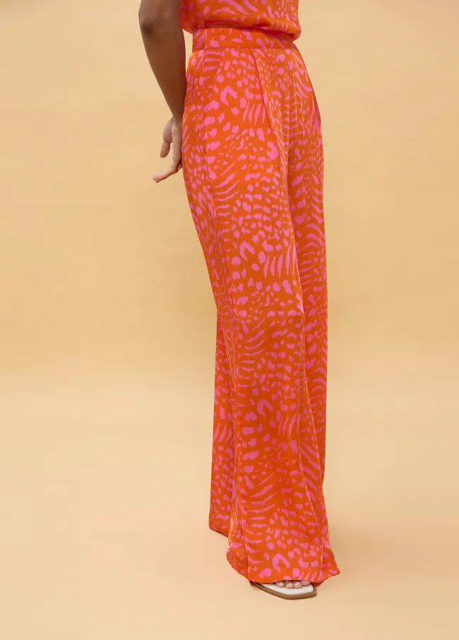 Pantalón estampado manchas