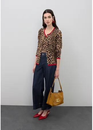 Culotte jeans with leopard trims on the pockets