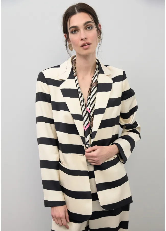 Flowing satin blazer with horizontal stripe