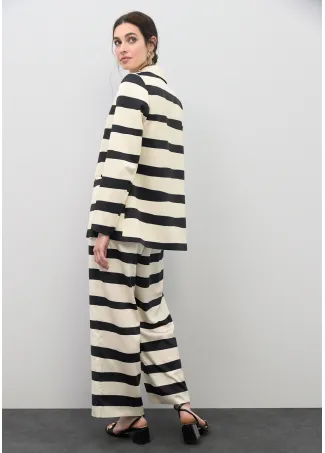 Flowing satin blazer with horizontal stripe