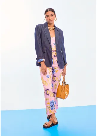 Fitted denim blazer with side pockets