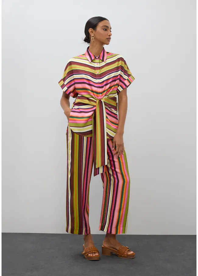 Blusa cinturón print multirayas