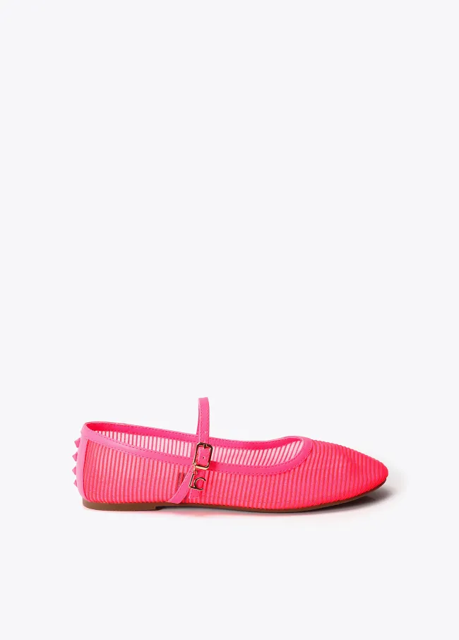 Bailarina tejido semitransparente