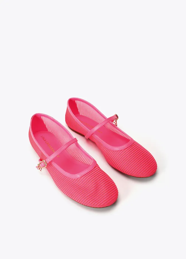 Bailarina tejido semitransparente