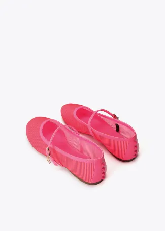 Bailarina tejido semitransparente