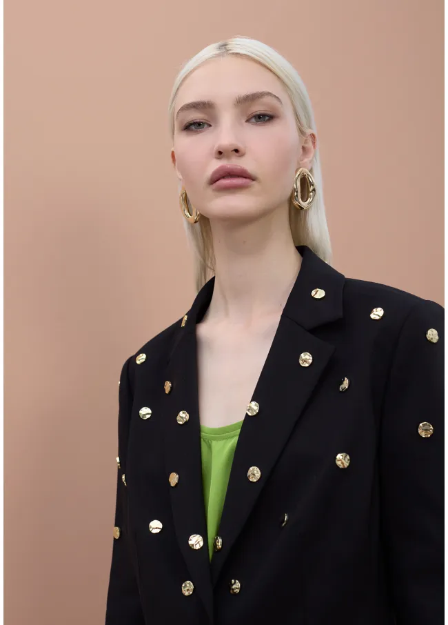 Fitted blazer with round studs