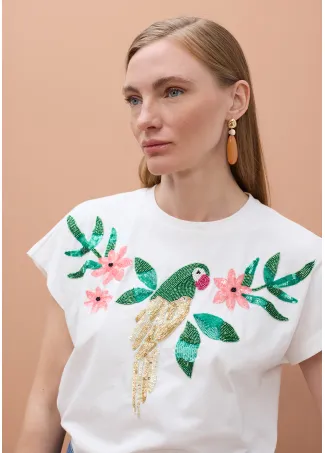 Camiseta loro con joyas