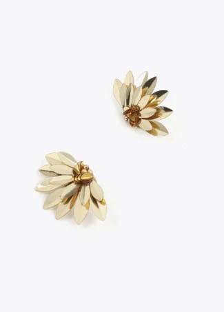 Stone bead fan earrings