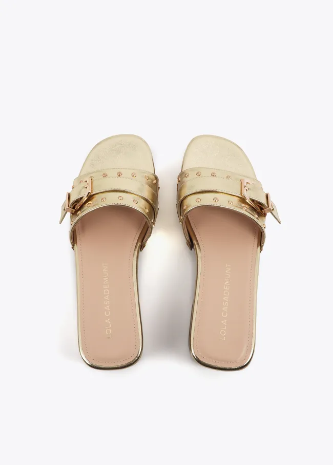 Clogs with metal details