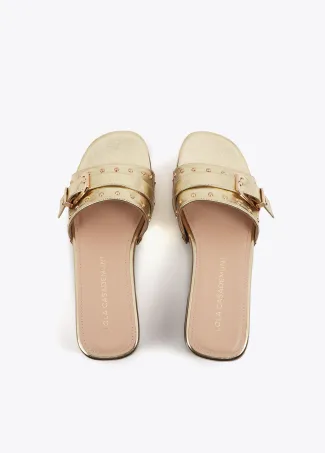 Clogs with metal details