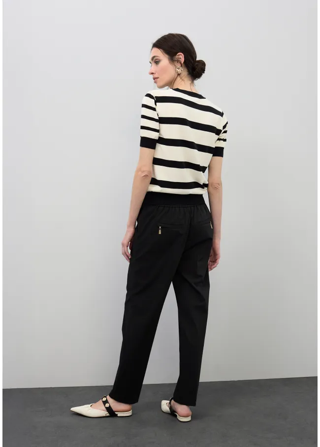 Black and white tricot t-shirt