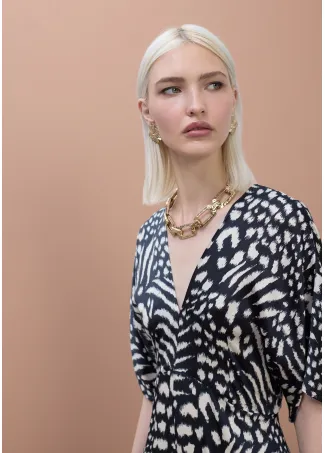 Vestido escote pico