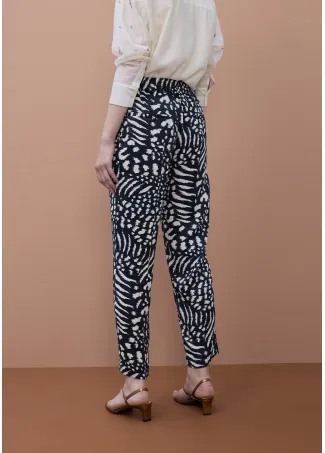 Jogger satén estampado