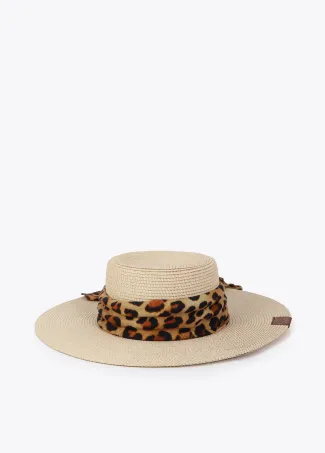 Sombrero con lazada estampada