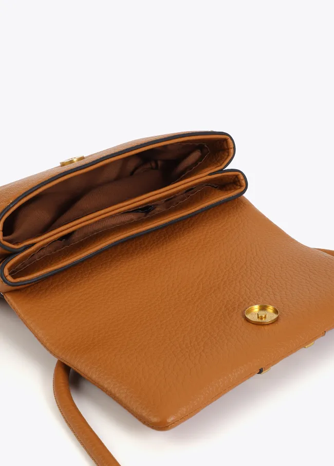 Crossbody bag with flap