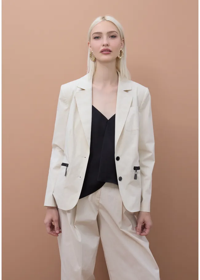 Fitted blazer with visible lacquered zips