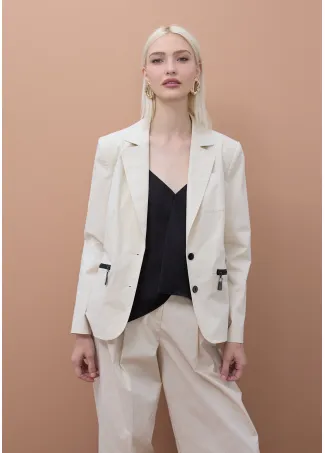 Fitted blazer with visible lacquered zips