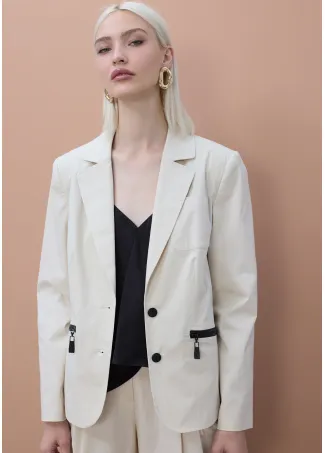 Fitted blazer with visible lacquered zips