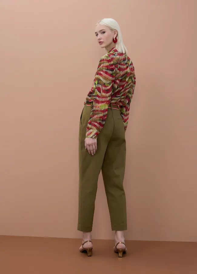 Trousers with M logo band