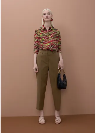 Trousers with M logo band