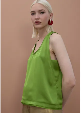 Top cuello redondo detalle vivos