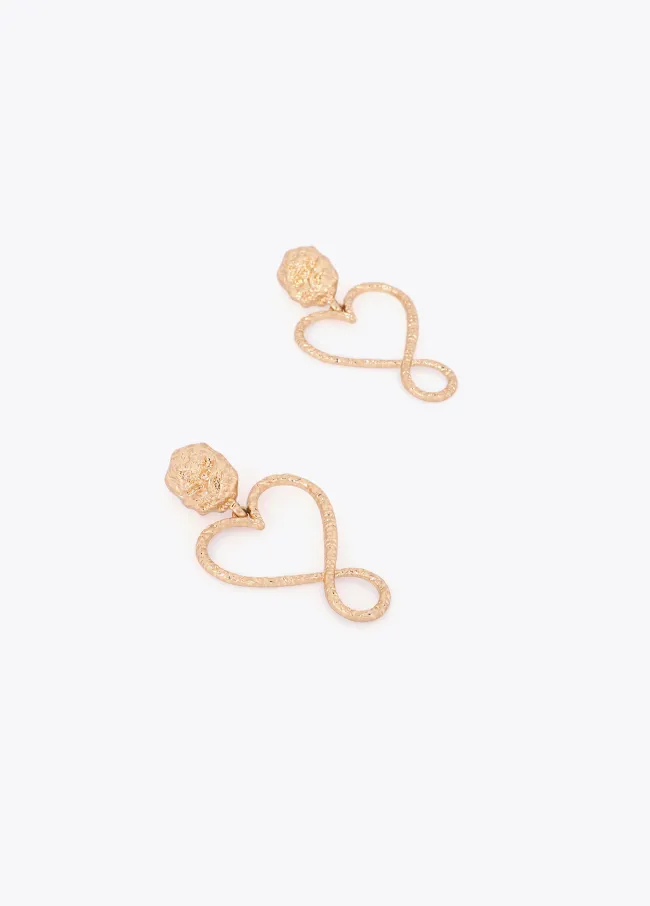 Hammered texture infinity heart earrings