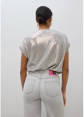 Camiseta plateada