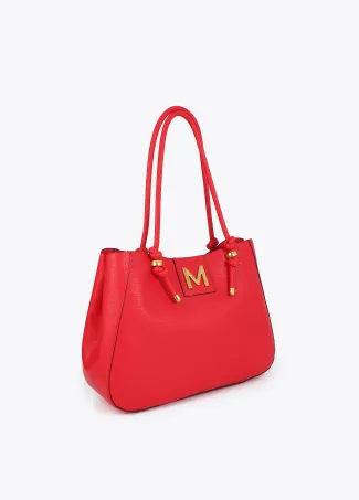 Tote bag with metal details