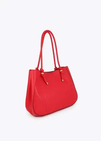 Tote bag with metal details