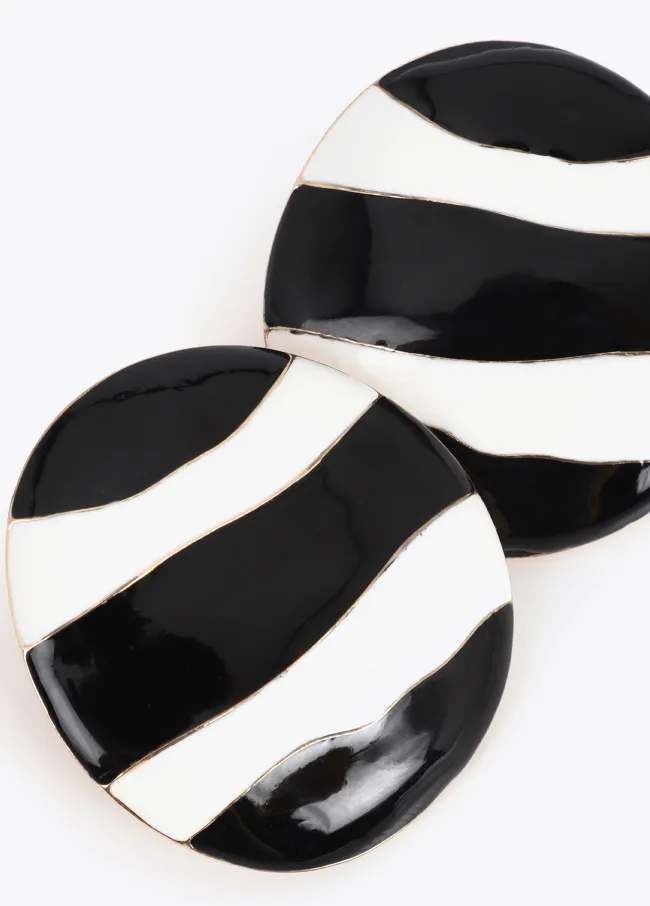 Striped lacquered button earrings
