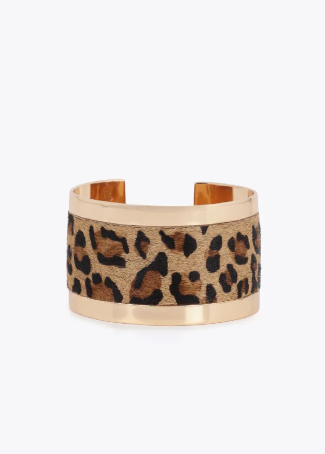 Contrast metal and animal print arm cuff