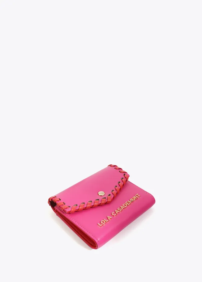 Purse with contrast trim
