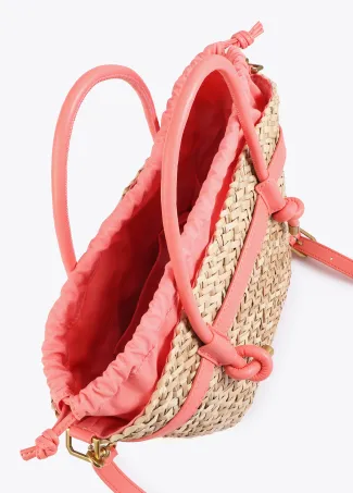 Mini capazo con asas y detalles de efecto piel
