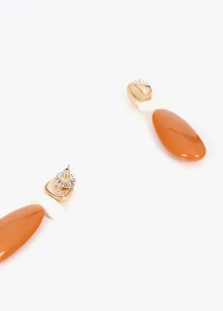 Contrast two-tone resin earrings