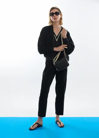 Pantalón scuba y strass lateral