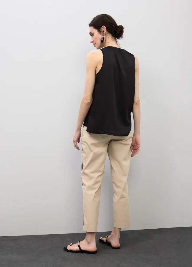 Pantalón recto con cintas laterales
