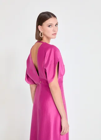 Textured V-neck short sleeve dress