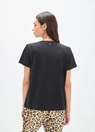 V-neck T-shirt with placement animal print and rhinestones