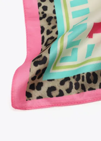 Pañuelo satinado estampado tigres