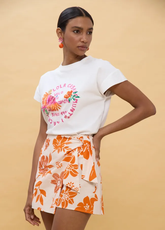 Parrot T-shirt with feathers