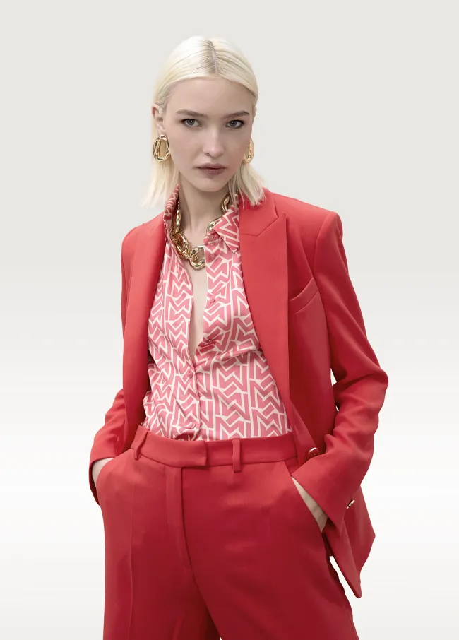 Fitted Straight Blazer
