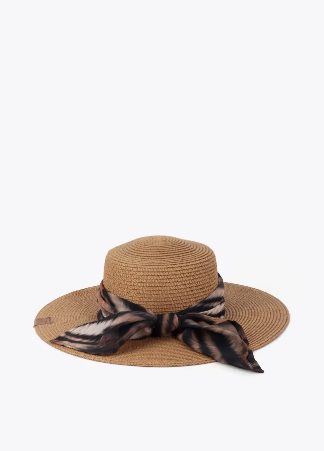 Sombrero con lazada estampada